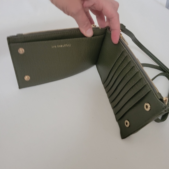 NEW Matt & Nat Vegan Convertible Wallet Purse Olive (AF2) - Picture 3 of 4